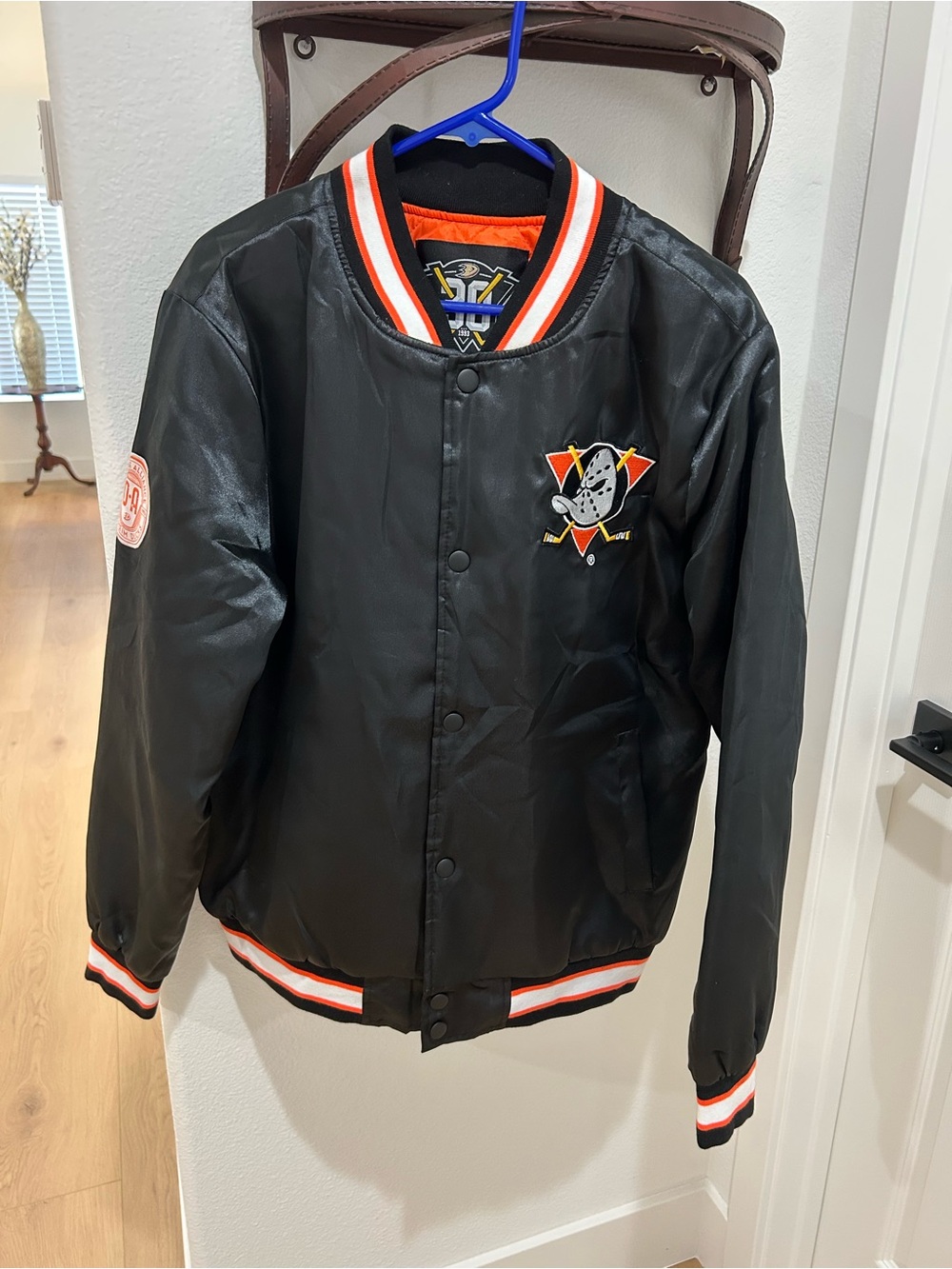 Men’s Black 30 Anniversary Anaheim Ducks Bomber Jacket with Orange. Sz Large